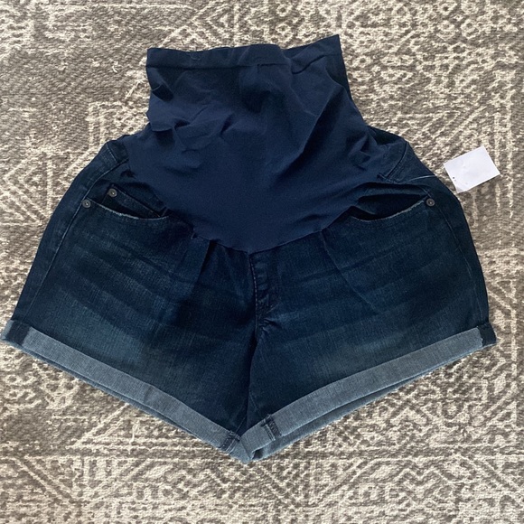 Luxe Essentials Maternity Denim Shorts - Picture 2 of 4